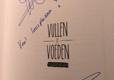 Wat een geluk. Deze week maken jullie kans op een gesigneerd boek van Vullen of …